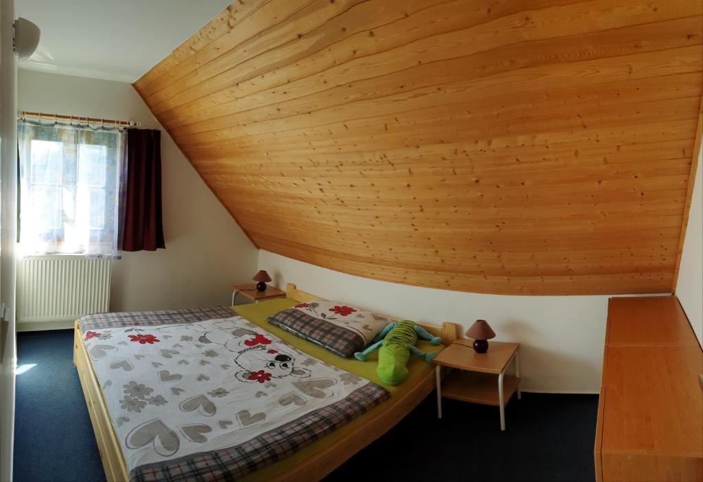 Happy Chalet room 6